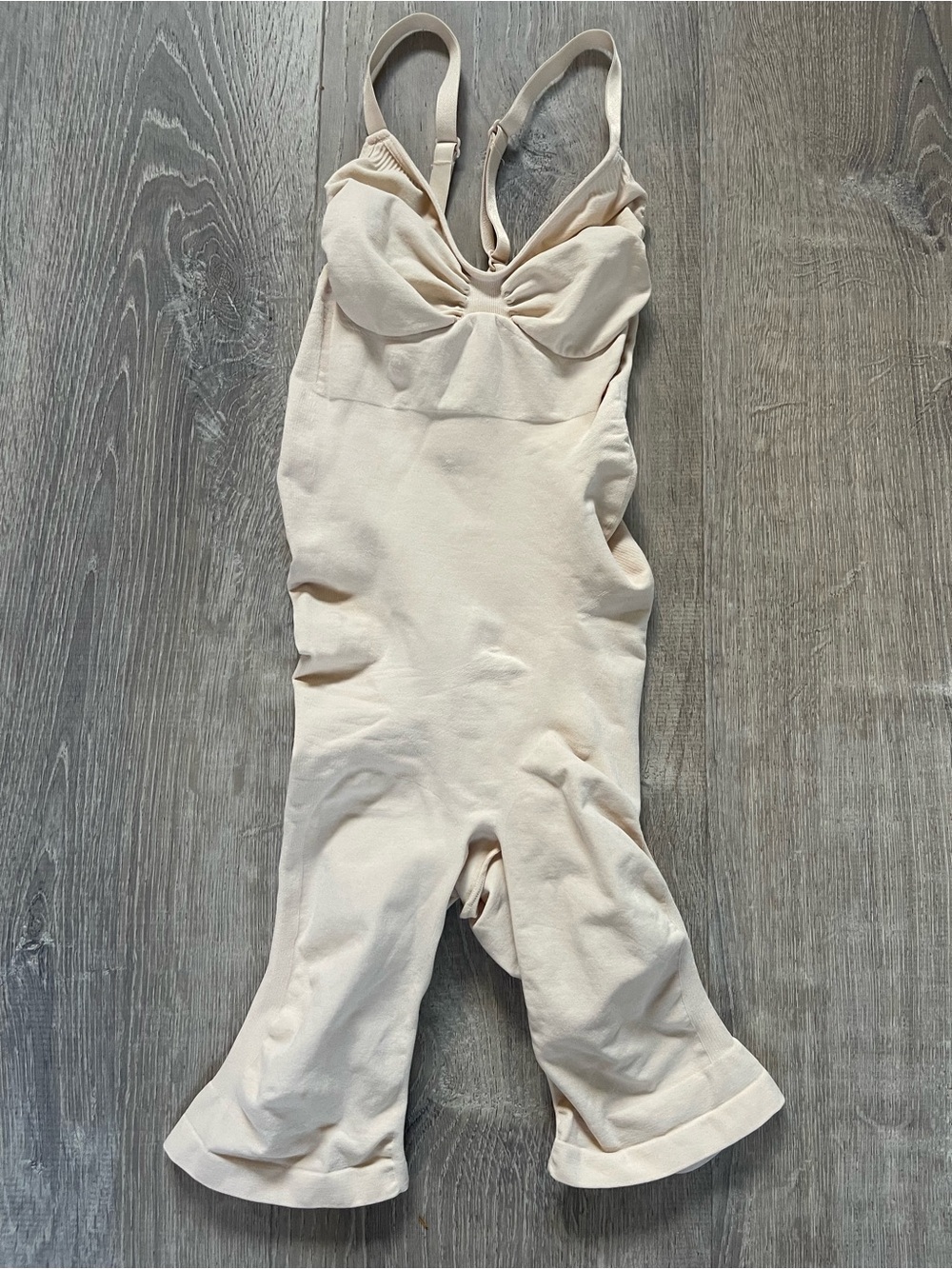 NEW Skims Seamless Sculpt Mid Thigh Bodysuit in Sand Women's L/XL